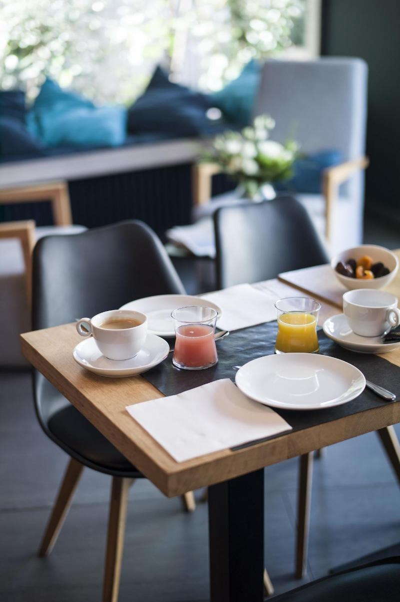 Mon Hotel A Gap Ngoại thất bức ảnh