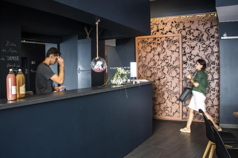 Mon Hotel A Gap Ngoại thất bức ảnh